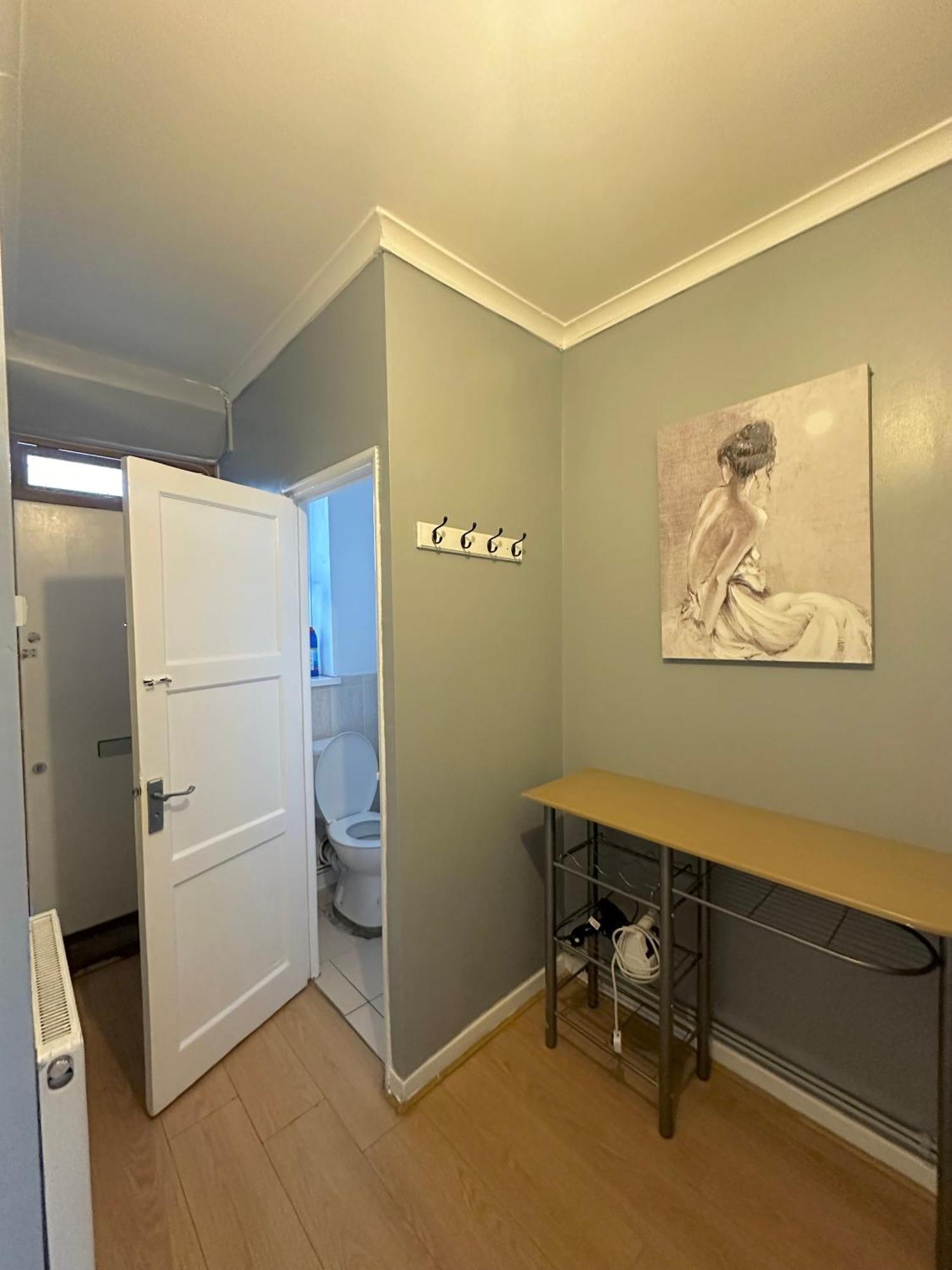 1 Bedroom Flat In Whitechapel, 伦敦 外观 照片